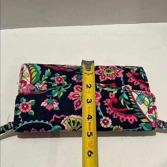 NWT Vera Bradley Strap Wallet Petal Paisley Quilted Wristlet - Picture 15 of 16